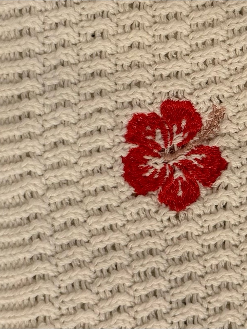 White Crochet Two-Piece Set with Red Floral Details 100% Cotton - Picture 7 of 9